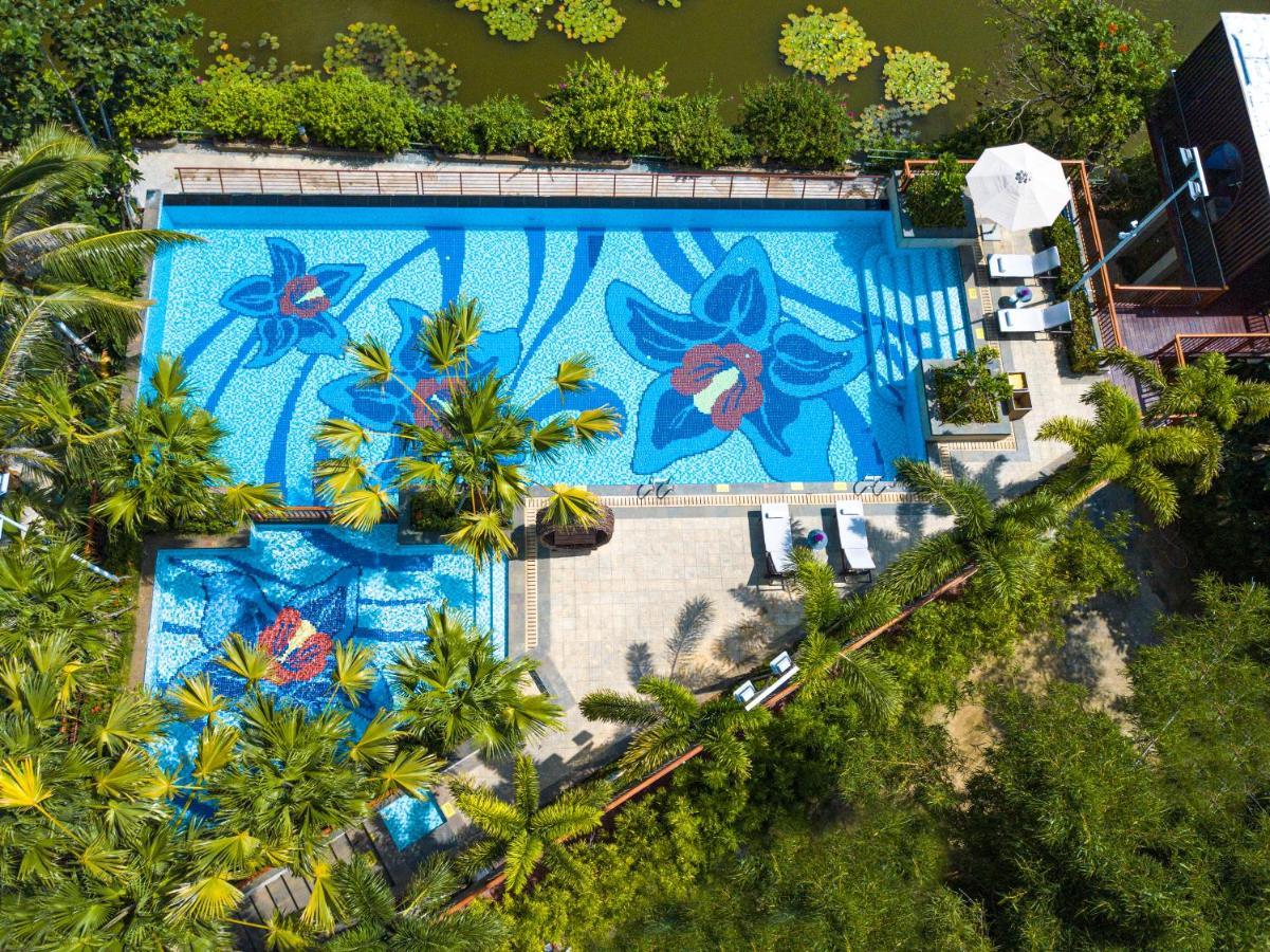 Holiday Inn & Suites Sanya Yalong Bay Exterior photo