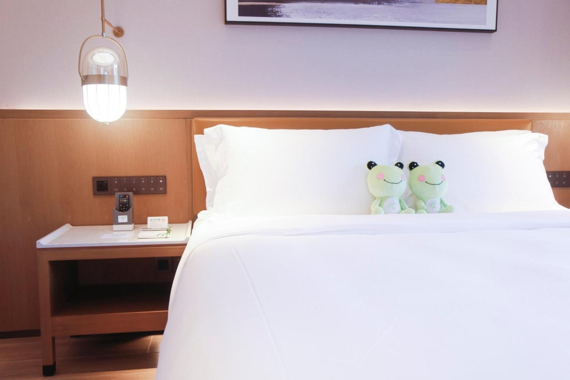 Holiday Inn & Suites Sanya Yalong Bay Exterior photo