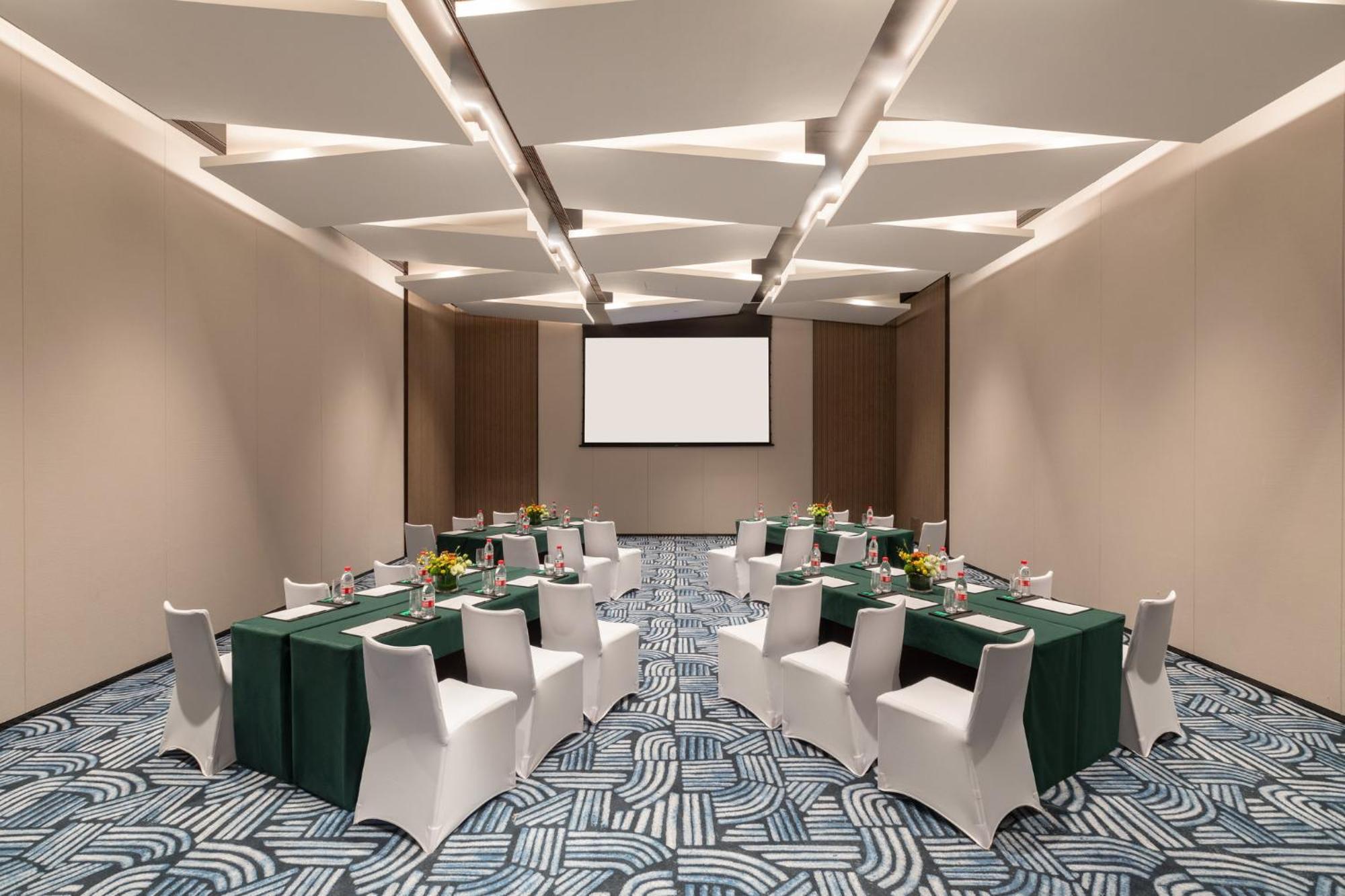 Holiday Inn & Suites Sanya Yalong Bay Exterior photo