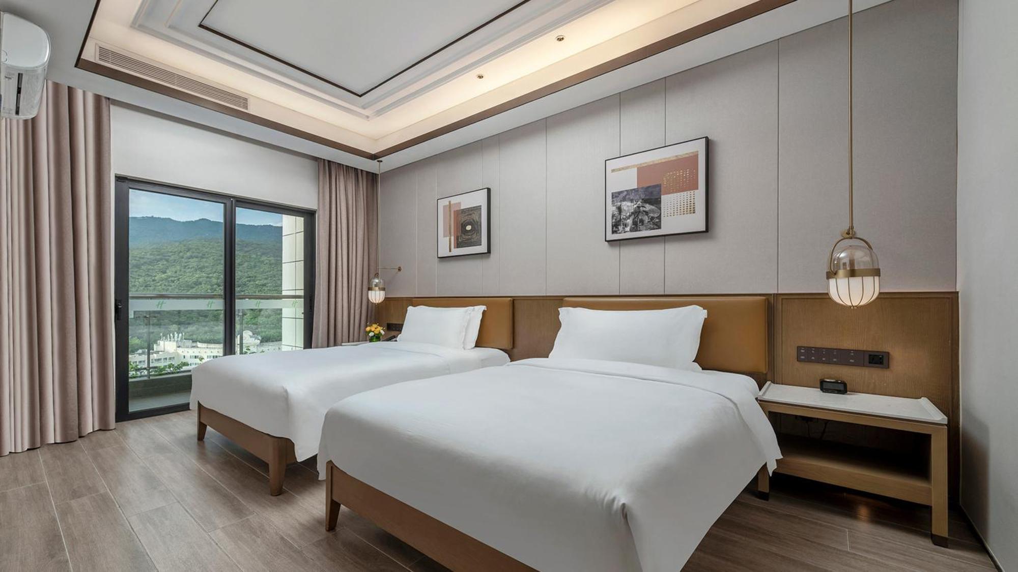 Holiday Inn & Suites Sanya Yalong Bay Exterior photo