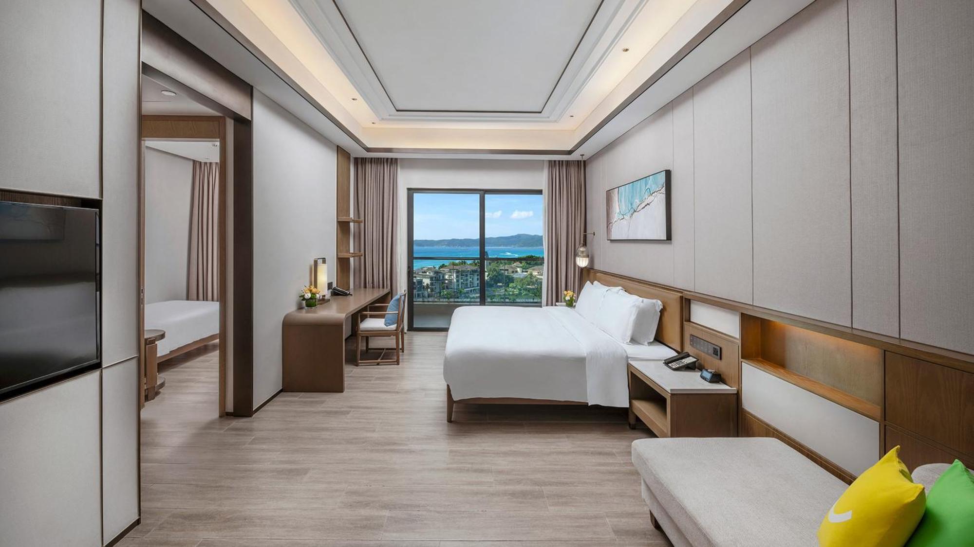 Holiday Inn & Suites Sanya Yalong Bay Exterior photo